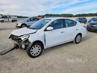 NISSAN VERSA SV