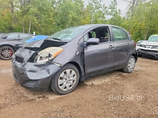 TOYOTA YARIS BASE