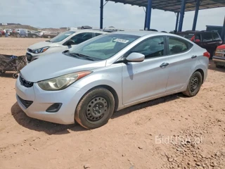HYUNDAI ELANTRA GLS