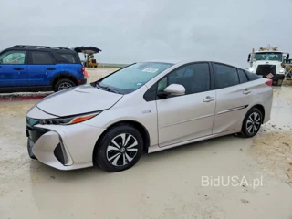 TOYOTA PRIUS PRIME PREMIUM