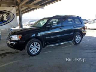 TOYOTA HIGHLANDER LIMITED