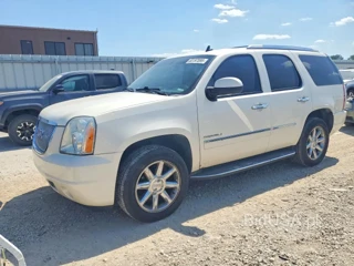 GMC YUKON DENALI
