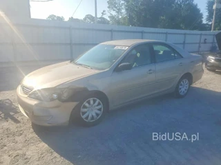 TOYOTA CAMRY STANDARD