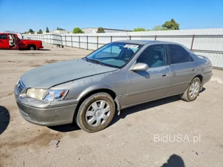 TOYOTA CAMRY LE V6