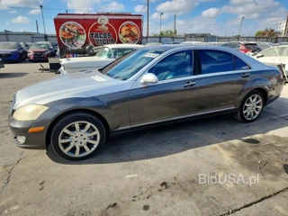 MERCEDES-BENZ S 550 4MATIC