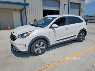 KIA NIRO EX