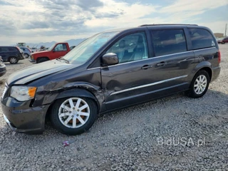 CHRYSLER TOWN & COUNTRY TOURING