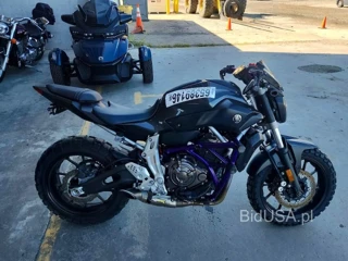 YAMAHA FZ07
