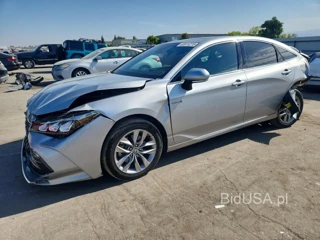 TOYOTA AVALON XLE