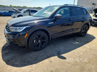VOLKSWAGEN TIGUAN SE R-LINE BLACK