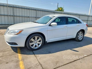 CHRYSLER 200