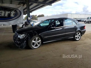 MERCEDES-BENZ C 230K SPORT SEDAN