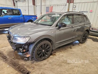 VOLKSWAGEN TIGUAN SE
