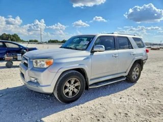 TOYOTA 4RUNNER SR5