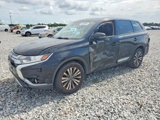 MITSUBISHI OUTLANDER SE