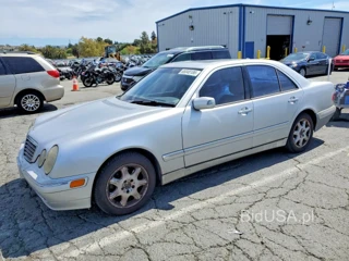 MERCEDES-BENZ E 320