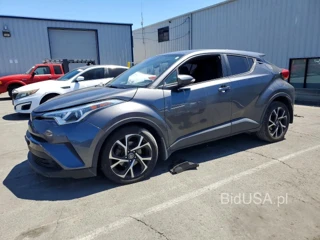 TOYOTA C-HR XLE