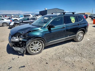 VOLKSWAGEN TIGUAN SE