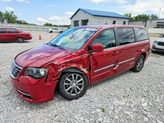CHRYSLER TOWN & COUNTRY S