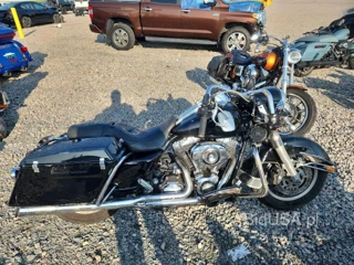 HARLEY-DAVIDSON FLHP POLICE