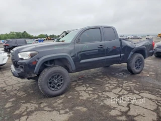 TOYOTA TACOMA SR