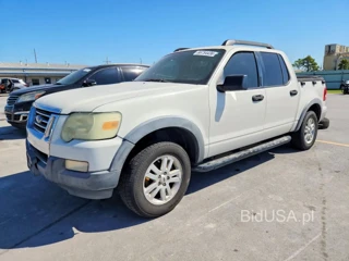 FORD EXPLORER SPORT TRAC XLT
