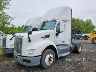 PETERBILT 579