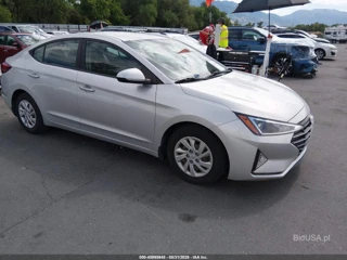 HYUNDAI HYUNDAI ELANTRA SE