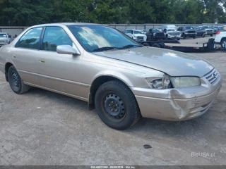 TOYOTA TOYOTA CAMRY LE