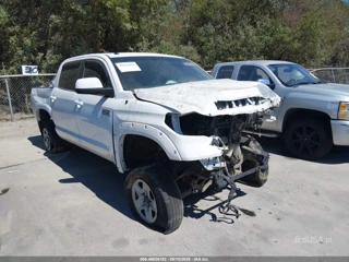 TOYOTA TOYOTA TUNDRA PLATINUM 5.7L V8