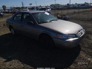 TOYOTA TOYOTA CAMRY LE