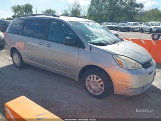 TOYOTA TOYOTA SIENNA LE