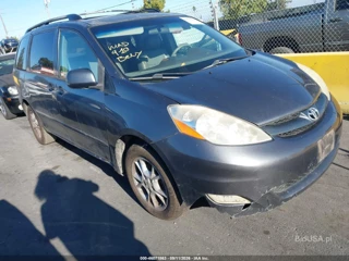 TOYOTA TOYOTA SIENNA XLE