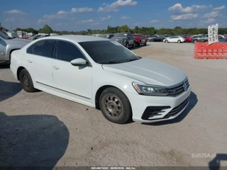 VOLKSWAGEN VOLKSWAGEN PASSAT 1.8T R-LINE