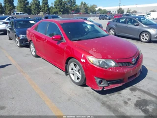 TOYOTA TOYOTA CAMRY SE