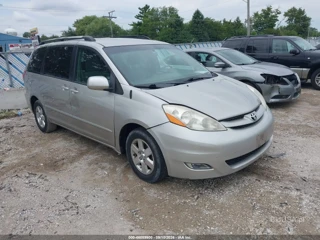 TOYOTA TOYOTA SIENNA XLE