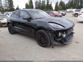 PORSCHE PORSCHE MACAN T