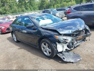 TOYOTA TOYOTA CAMRY SE