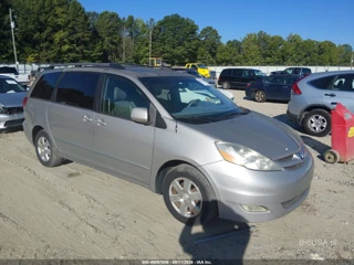 TOYOTA TOYOTA SIENNA XLE