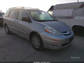 TOYOTA TOYOTA SIENNA LIMITED