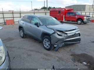 TOYOTA TOYOTA RAV4 LE