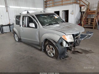 NISSAN NISSAN PATHFINDER SE