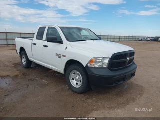RAM RAM 1500 CLASSIC TRADESMAN  4X4 6'4 BOX