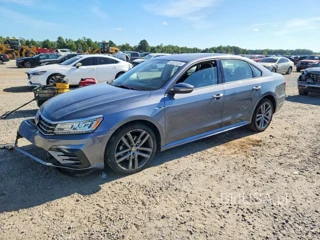 VOLKSWAGEN PASSAT S