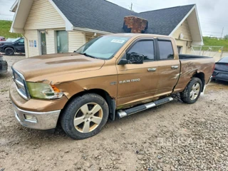 DODGE RAM 1500 SLT