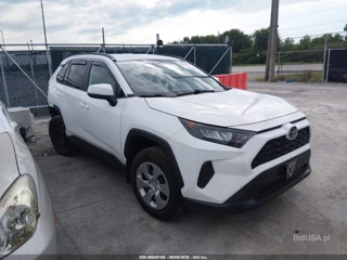 TOYOTA TOYOTA RAV4 LE