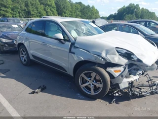 PORSCHE PORSCHE MACAN