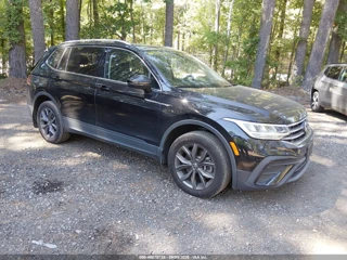 VOLKSWAGEN VOLKSWAGEN TIGUAN 2.0T SE