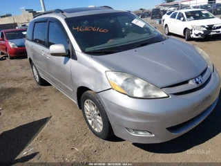 TOYOTA TOYOTA SIENNA XLE