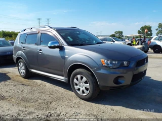 MITSUBISHI MITSUBISHI OUTLANDER ES